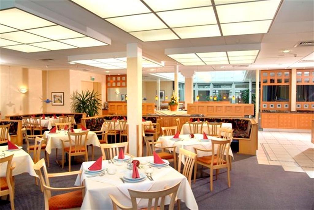 Hotel Am Kurpark Brilon Exterior photo